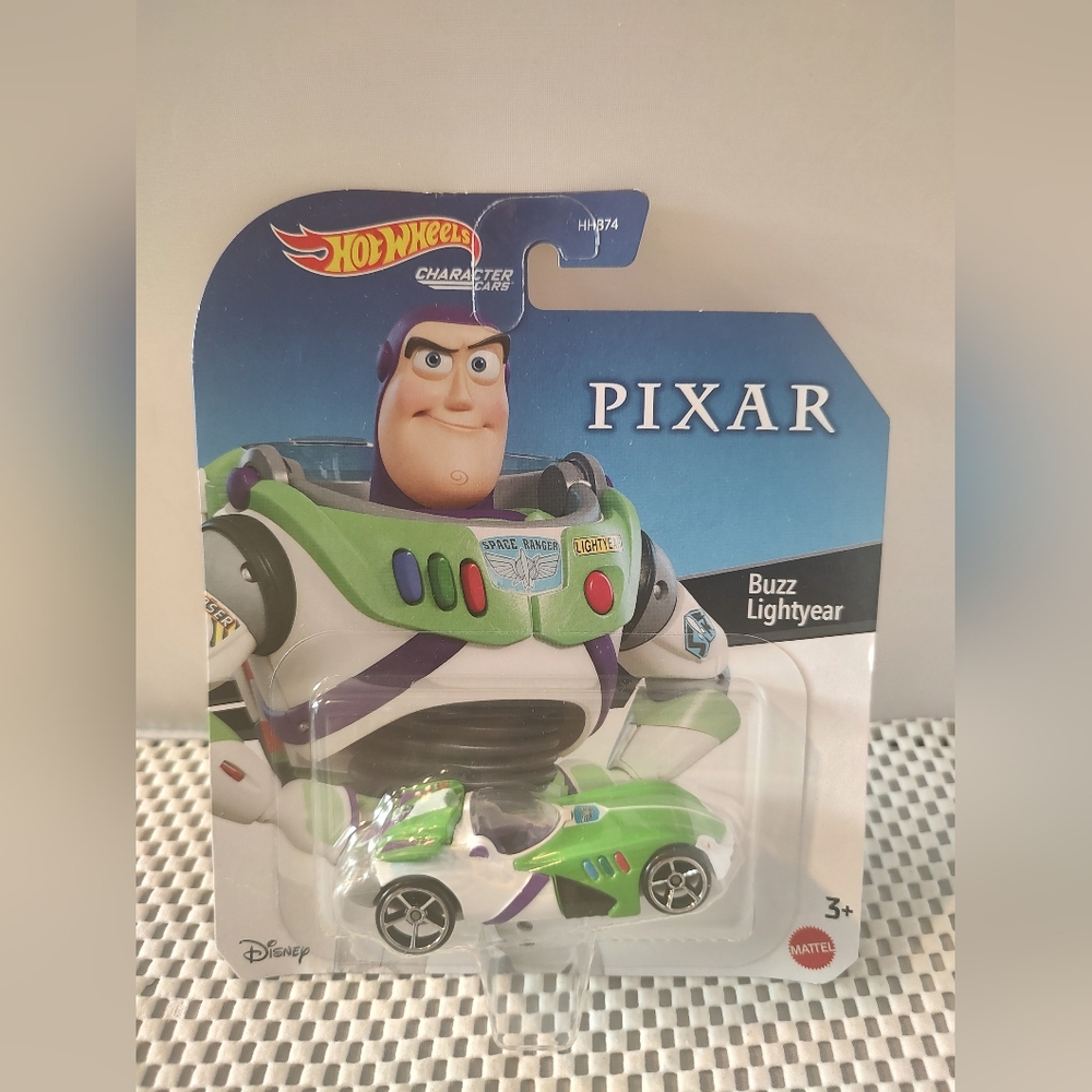 Hot Wheels Disney Pixar Toy Story Buzz Lightyear Character Car NWT